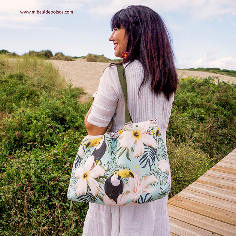 Bolsa-de-playa-Tucanes