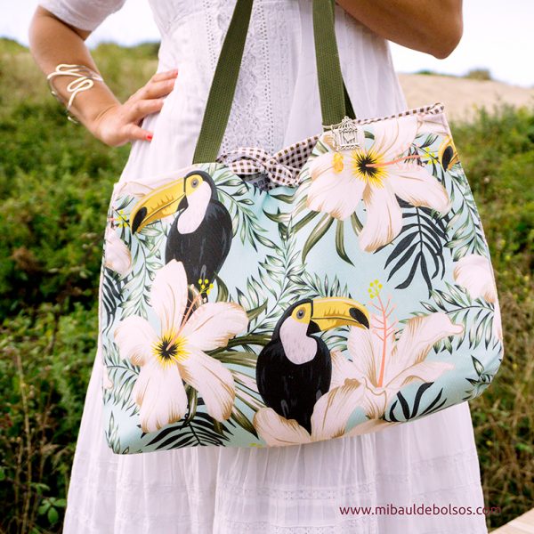 Bolsa-de-playa-Tucanes
